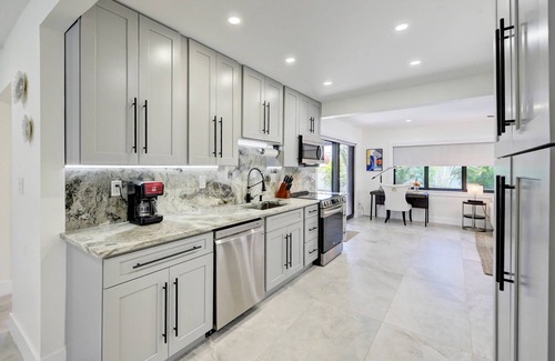 North Andrews Gardens House | Private Pool | Close Proximity to the Beach | Modern Amenities | Recently Renovated Caribbean Villa