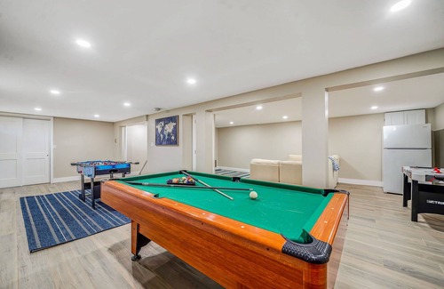 Hampton Bays House | Private Pool, Close to Beaches, Shops, Restaurants, bars, and markets
