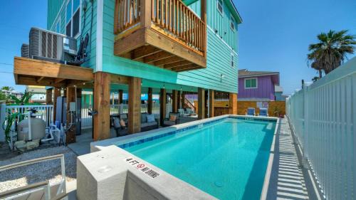 Old Town House | Private Pool Free Golf Cart 3 Blocks to Town Tequila Tides by AvantStay