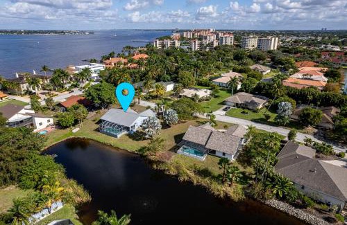 Iona House | Private Pool Home - Just Miles from Sanibel and Fort Myers Beach - home