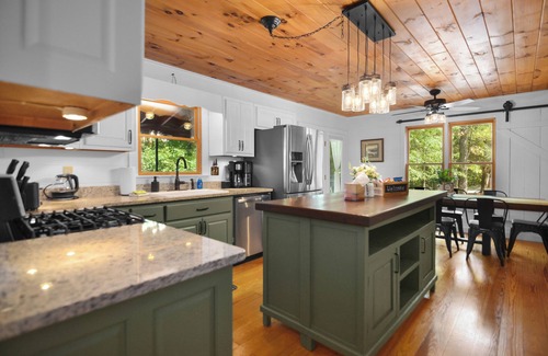 Ellijay Cabin | Private Pool, Hot Tub Wifi, Pets w/fee, Games, Fenced