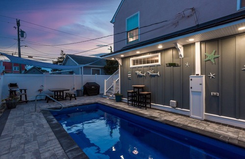 Rehoboth by the Sea House | Private Pool OCEAN BLOCK 7BR Downtown Dewey Beach w/Parking and Game Room