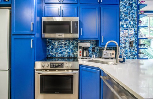 Key West House | Private Pool, Outdoor Shower, Pet Friendly, in Golf Course- 5 min to Beach