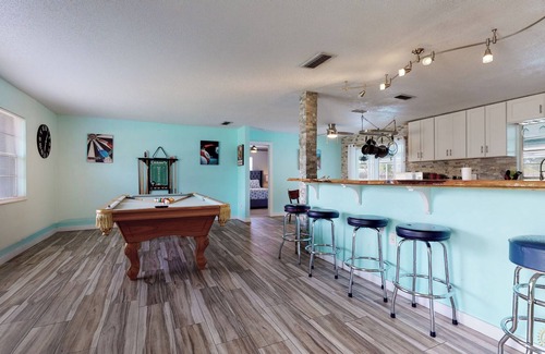 Melbourne House | Private Pool | Pet-Friendly! | Minutes to Beach & Golf | FLMEL1