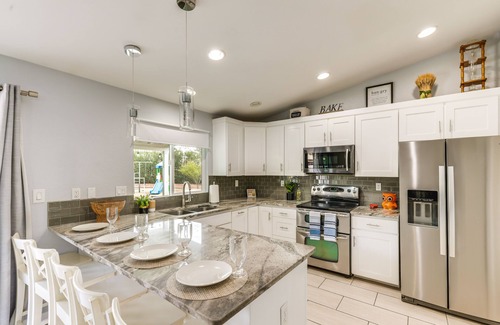Parque Vista Estates House | Private Pool & Playground: Phoenix Paradise!