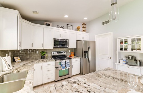 Parque Vista Estates House | Private Pool & Playground: Phoenix Paradise!