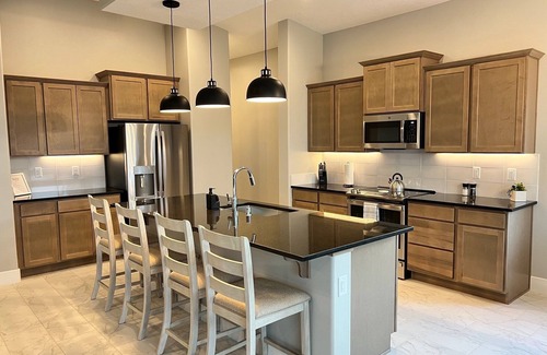 Mesquite House | Private Pool, Putting Green, Game Room & Grill – Your Perfect Getaway!