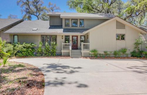 Sea Pines House | Private Pool & Spa - Golf Course Views - Walk to Harbour Town - 24 Stoney Creek Road