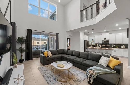 Four Corners Villa | Private Pool/Spa | 4MIN WALK TO CLUBHOUSE | Games Room | Close to all Parksn