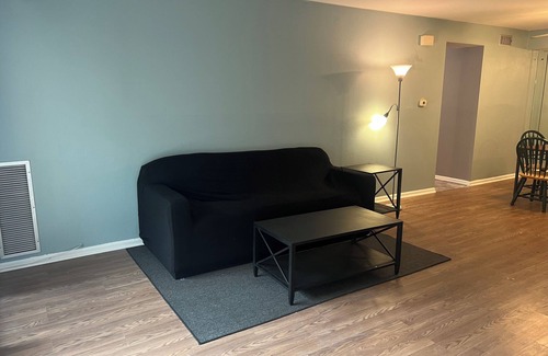 Northeast Philadelphia Condo | Private Quiet Apartment in Gated Community Close to River and Transportation