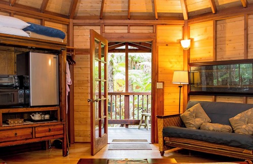 Volcano Bed & Breakfast | Private Rainforest Retreat in Volcano Village