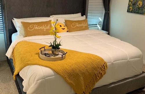 Loughman House | PRIVATE RESIDENCE RELAX AND COMFORT KING room