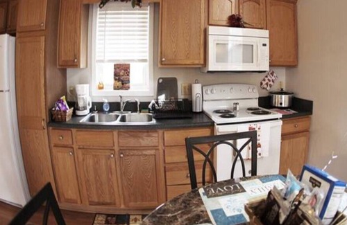 Marion House | Private Resort Cabin- 399