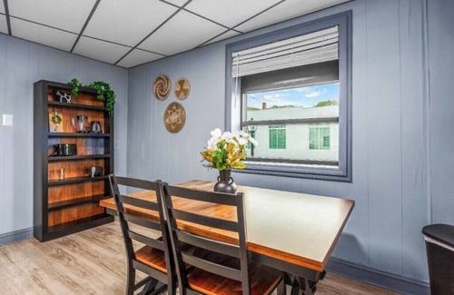 Jonesville Apartment | Private Retreat in Downtown Elkin Near Vineyards!