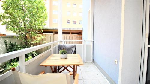 Altstadt House | ➤Private Room - Heart of downtown with terrace