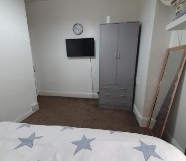 Grangetown House | Private Room In Cardiff