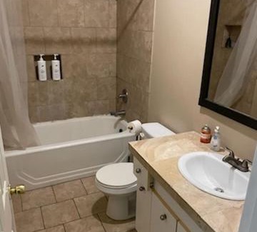 Garfield House | PRIVATE ROOM IN DOWNTOWN FULL KITCHEN and BATHROOM shared ARTS RooSEVELT ROW CONVENTION CENTER STADIUMS ASU DOWNTOWN PHOENIX