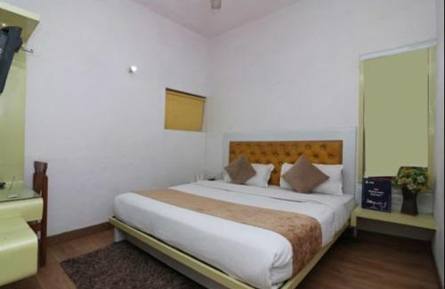 Paharganj Apartment | Private Room in Hotel Anoop, Paharganj