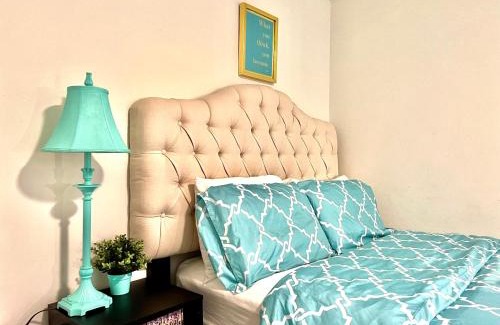 University District Apartment | Private Room with Shared Bathroom on the 1st Floor 10 minutes walk to University of Washington