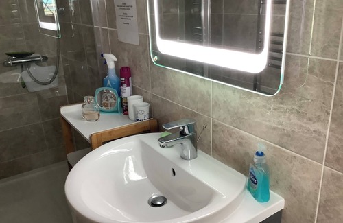 Lyme Regis Apartment | Private Selfcontained Annexe