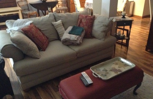 Wheaton Apartment | Private separate entrance to a 1000sf. house apartment