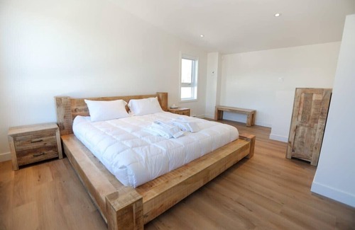 Argenteuil Regional County Municipality Ski Chalet | Private Spa| Hiking | Skiing | Mini Chalet Élios