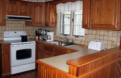 Brewster House | Private, spacious 5 bedroom mini-estate. Prices slashed for one remaining week