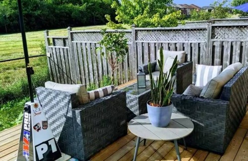 Halton Regional Municipality Apartment | Private Studio- Cozy, Comfort,Convenience