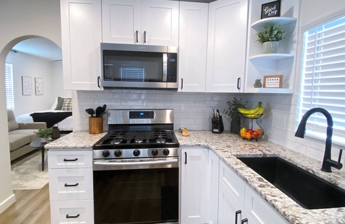 Central Colorado Springs Apartment | Private Studio Home - Walk to coffee/hospital/park
