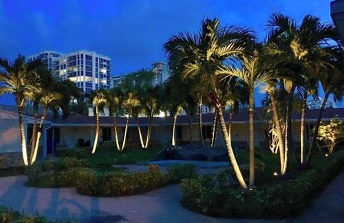 Pompano Beach Apartment | Private Suite # 12, few minutes walk to beach.