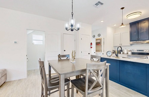 San Antonio Condo | Private townhome with full kitchen, patio and close to everything