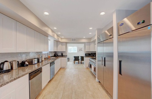Arden Villa | Private Vacation Villa w/ Spacious Patio - 1646
