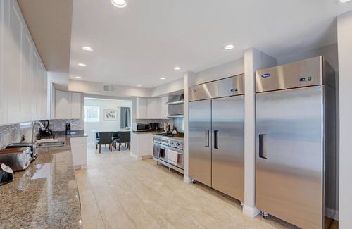 Arden Villa | Private Vacation Villa w/ Spacious Patio - 1646