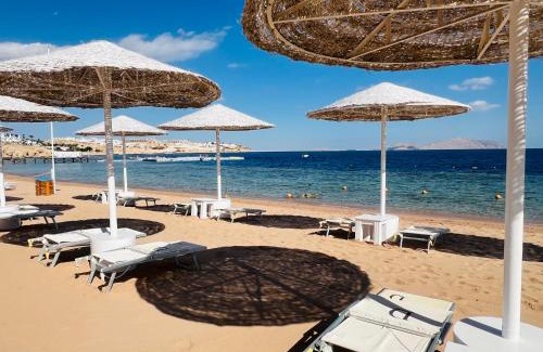 Sharm El Sheikh Villa | Private Villa 4 rooms Sharm Beach-Pools-Garden Sea view in a compound Domina 5