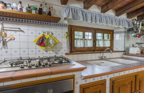 Gambassi Terme Villa | Private Villa with A/C, WIFI, private pool, TV, terrace, pets allowed, close to San Gimignano