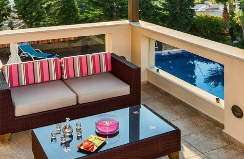 Rethymno Villa | Private Villa with A/C, private pool, WIFI, TV, patio, pets allowed, panoramic view, parking