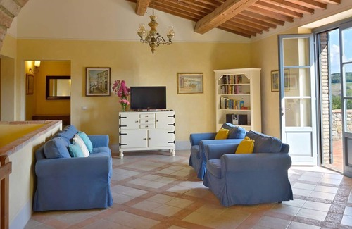 Bibbona Villa | Private villa with heated and fenced pool