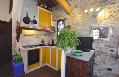 Gello Villa | Private Villa with hot tub, WIFI, A/C, private pool, TV, terrace, pets allowed, panoramic view