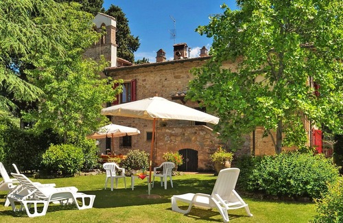 Gambassi Terme House | Private Villa with WIFI, private pool, TV, terrace, panoramic view, parking, close to San Gimignano