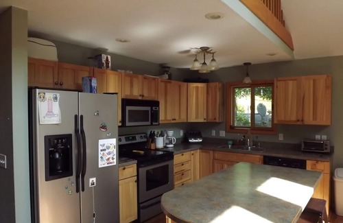 Lake Township House | Private Water Access on Long Lake in Honor