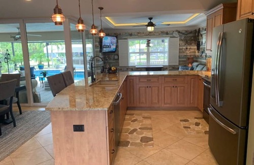 Port Charlotte House | Private waterfront 3 bdrm home with heated salt water pool. Stunning!