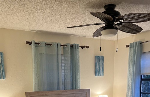 Southside Rural Community Cottage | Private Waterfront Home - Direct Access to Tampa Bay