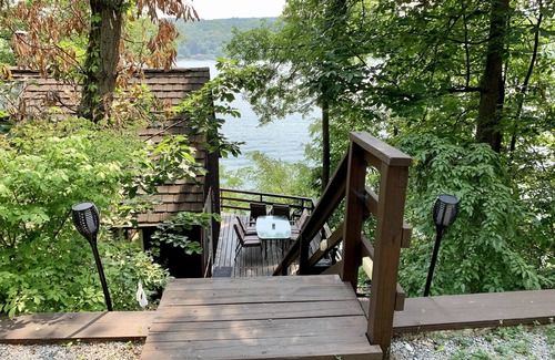 Town of Jerusalem House | Private Waterfront Lake House on Keuka Lake! Kayak/paddle board/trampoline!