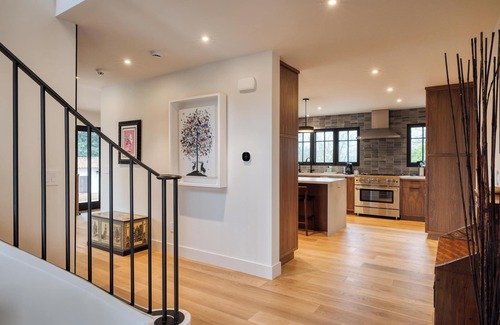 Healdsburg House | Private Wine Country Retreat - Modern Luxury Estate