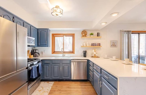 East Stroudsburg Cabin | Private Wooded Escape w/Hot Tub + Fire Pit