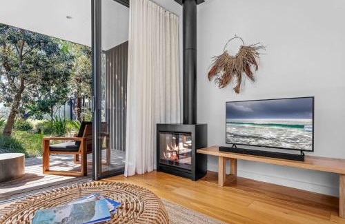 Shoalhaven Heads Villa | Privately Managed Villa 13 Bangalay Luxury Villas