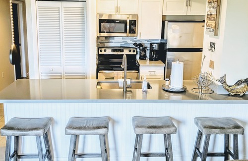 Tavernier Condo | {PRIVATELY OWNED} This 2 bedroom has everything you need.nwith a Fantastic view.
