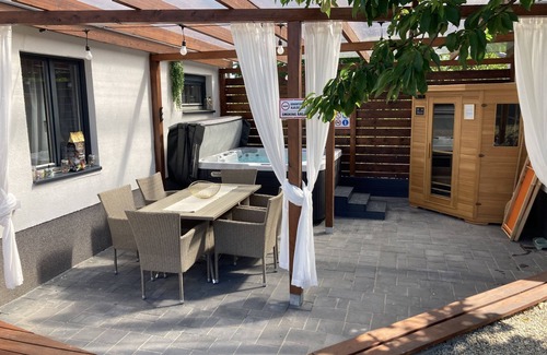 Gyor House | Privates Gästehaus "loft Paradise" in Győr, Ungarn