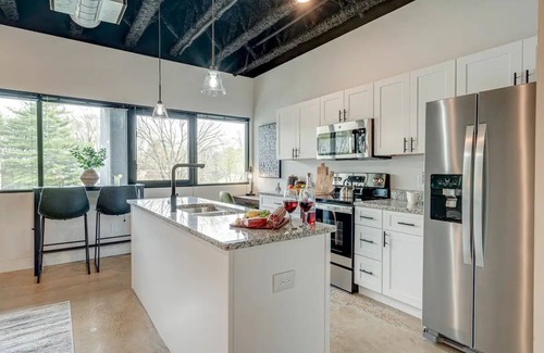 Glencliff Estates Condo | Probably On Broadway, Cozy Nashville Condo