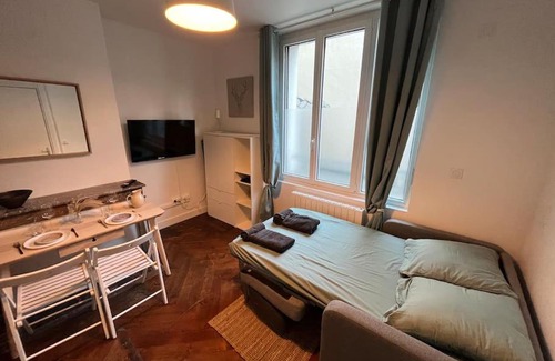 Gare-Jouvenet Apartment | Proche gare - petit studio cosy